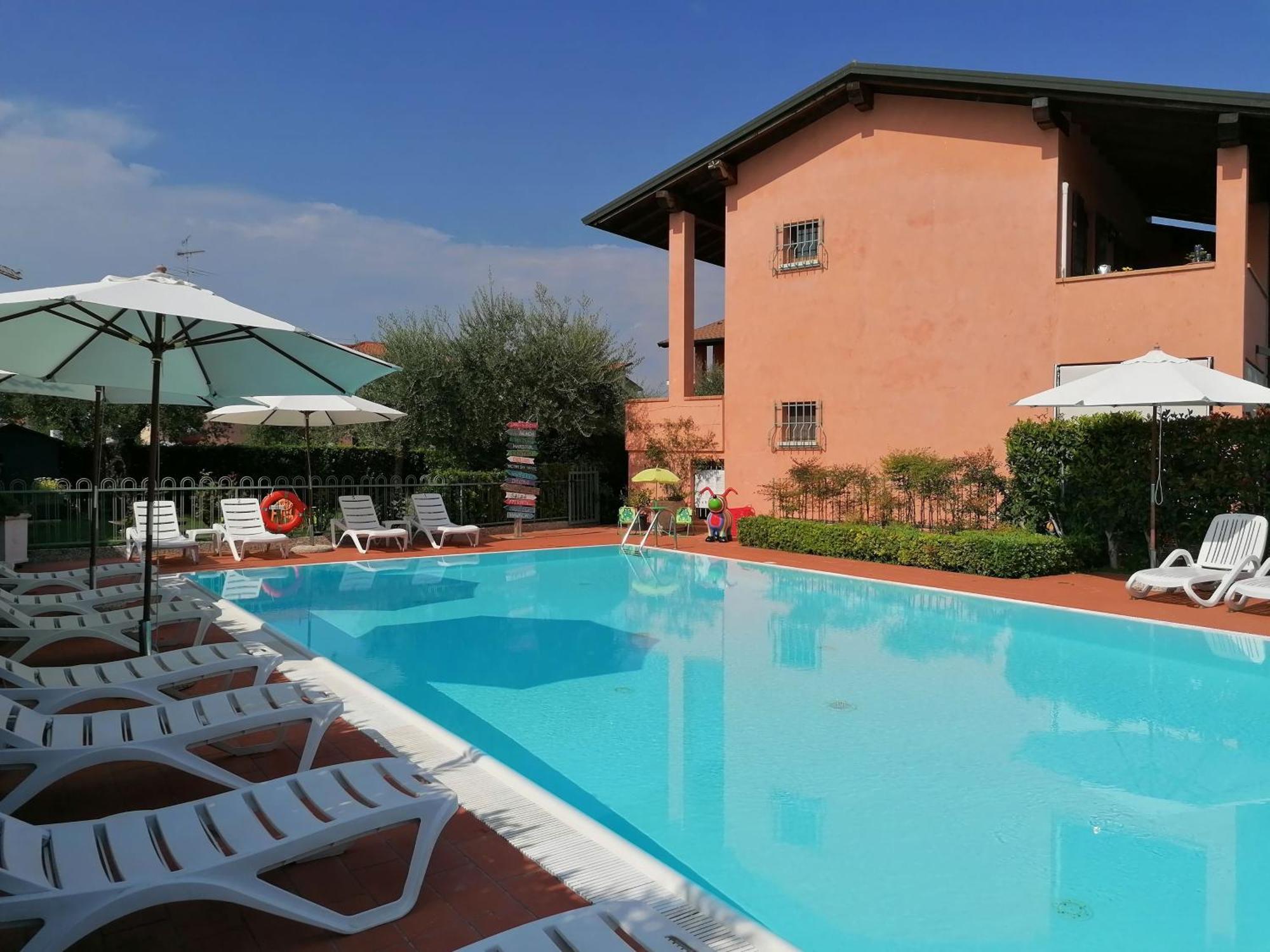 Bellasirmione Holiday Apartments ภายนอก รูปภาพ