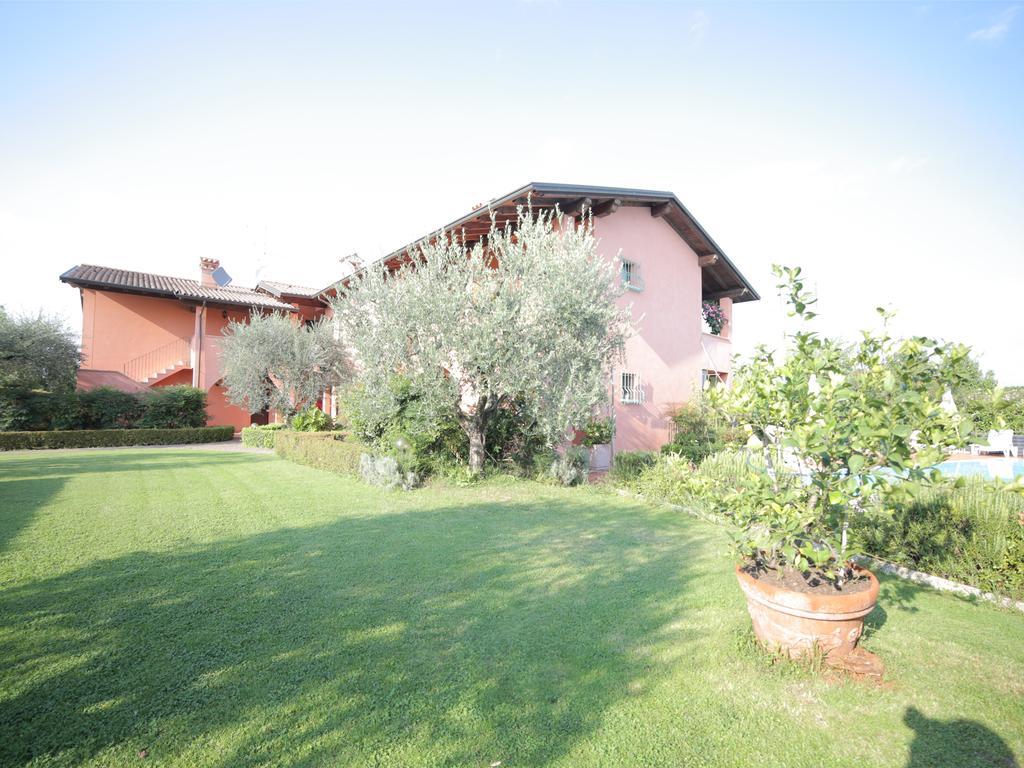 Bellasirmione Holiday Apartments ภายนอก รูปภาพ