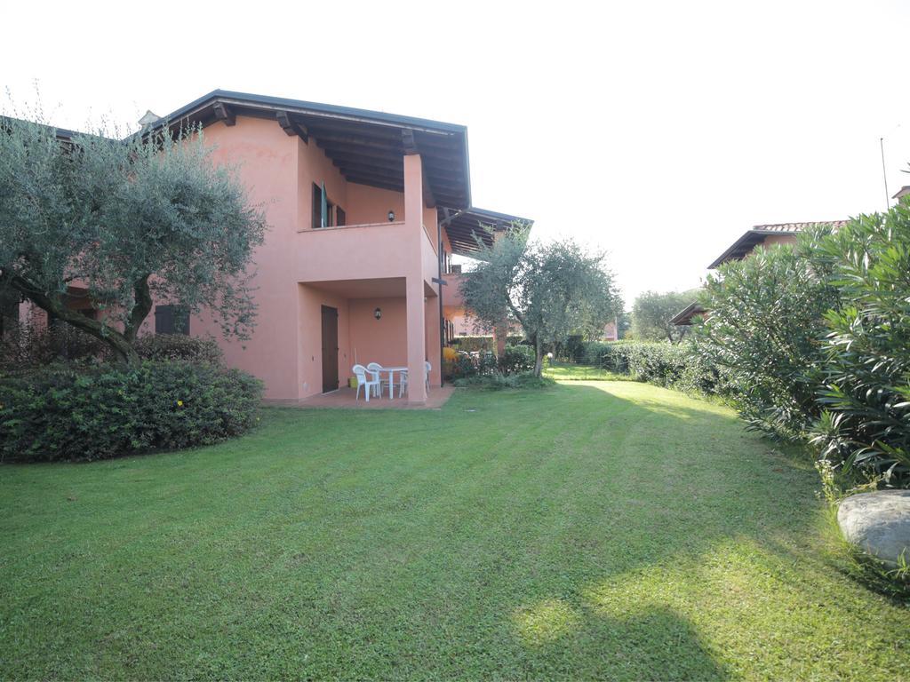 Bellasirmione Holiday Apartments ภายนอก รูปภาพ